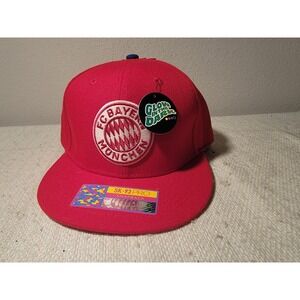FC‎ Bayern Munchen Snapback Hat SK-93 Pro Glow in the Dark Soccer Cap Red NWT